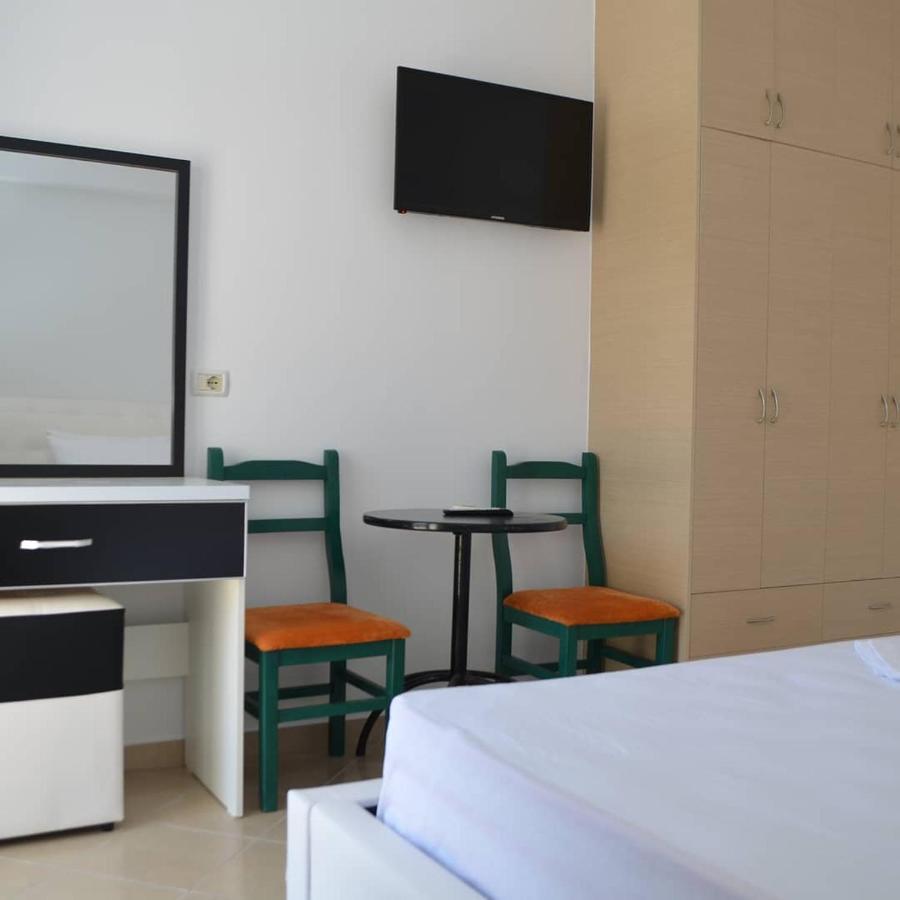 Noah Apartaments Sarandë Exteriör bild