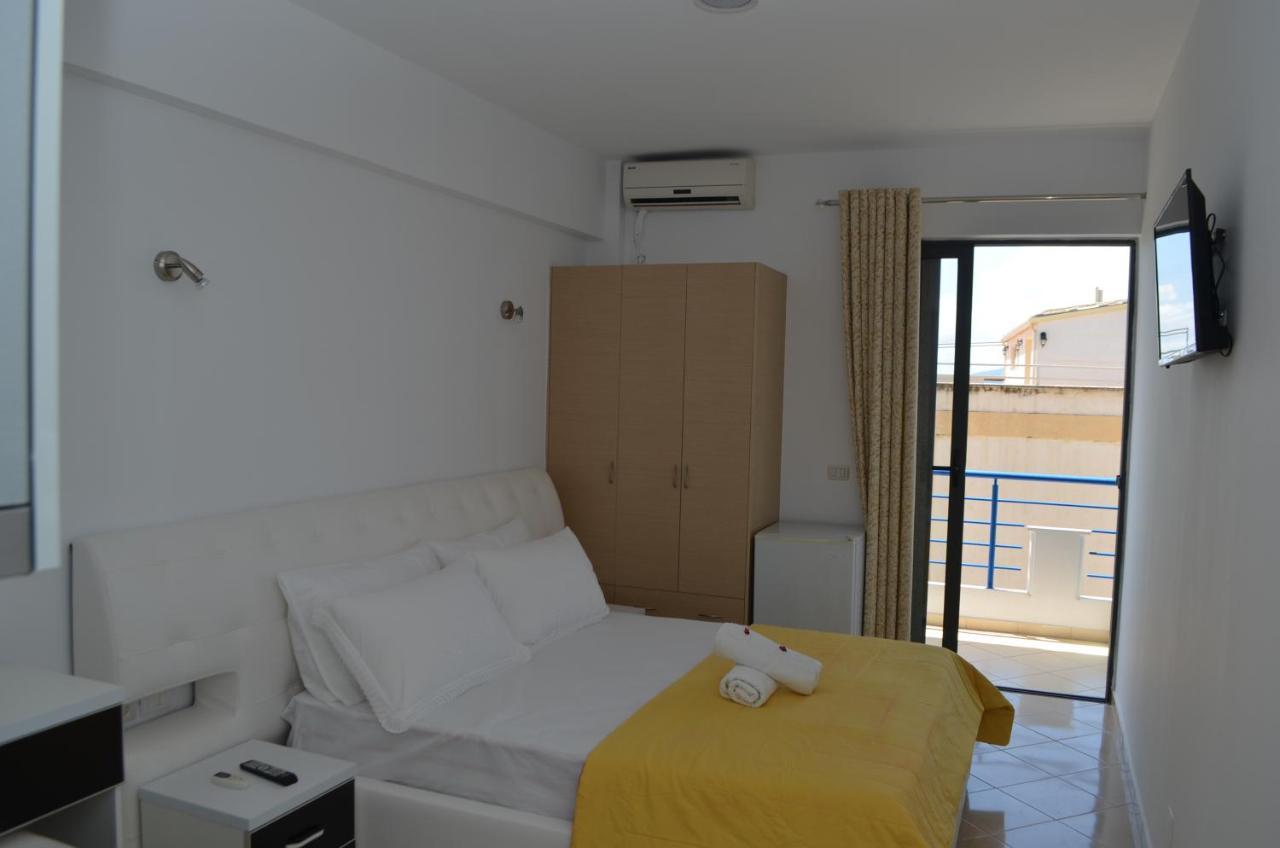 Noah Apartaments Sarandë Exteriör bild