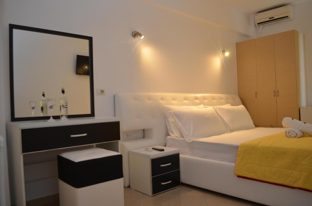 Noah Apartaments Sarandë Exteriör bild