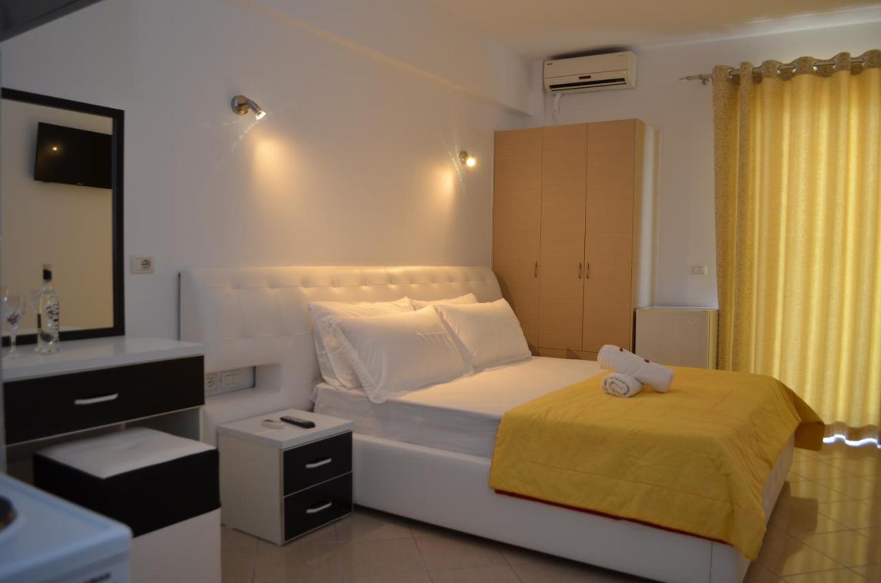 Noah Apartaments Sarandë Exteriör bild