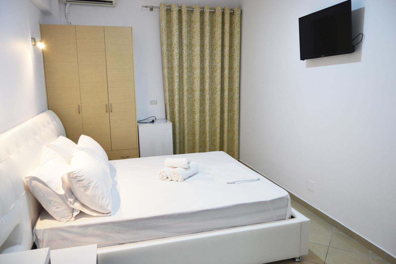 Noah Apartaments Sarandë Exteriör bild