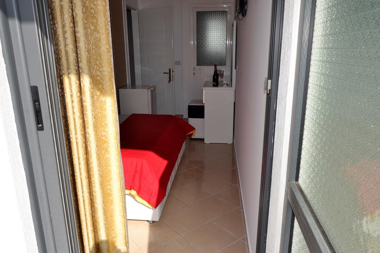 Noah Apartaments Sarandë Exteriör bild