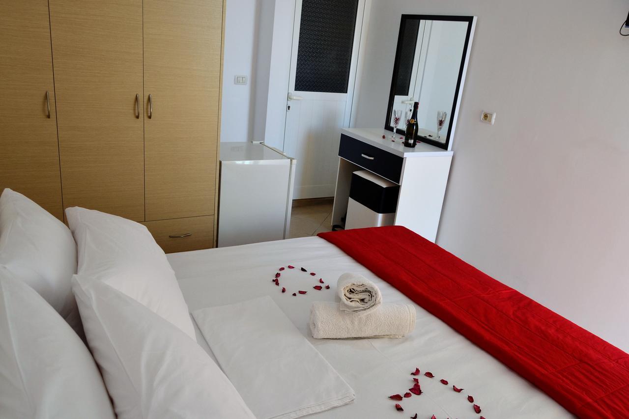 Noah Apartaments Sarandë Exteriör bild